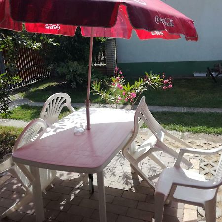 Plajbi Apartment Hajdúszoboszló Buitenkant foto