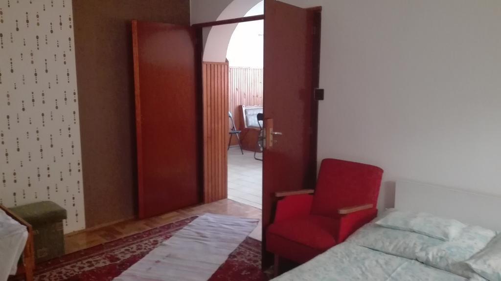 Plajbi Apartment Hajdúszoboszló Buitenkant foto