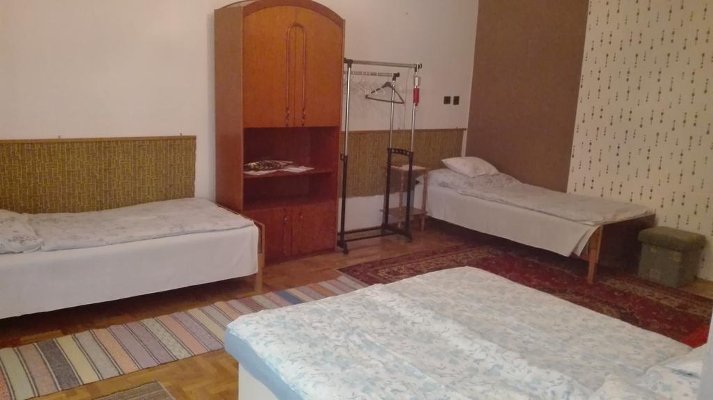 Plajbi Apartment Hajdúszoboszló Buitenkant foto