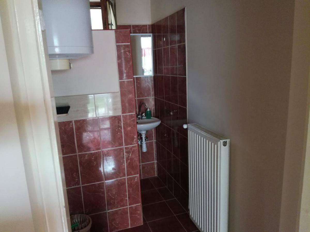 Plajbi Apartment Hajdúszoboszló Buitenkant foto